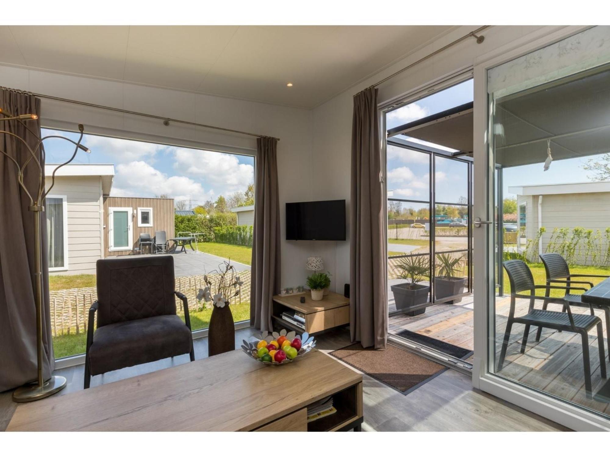 Brand New Chalets At 10 Minutes From The Oosterschelde Heinkenszand Exterior photo