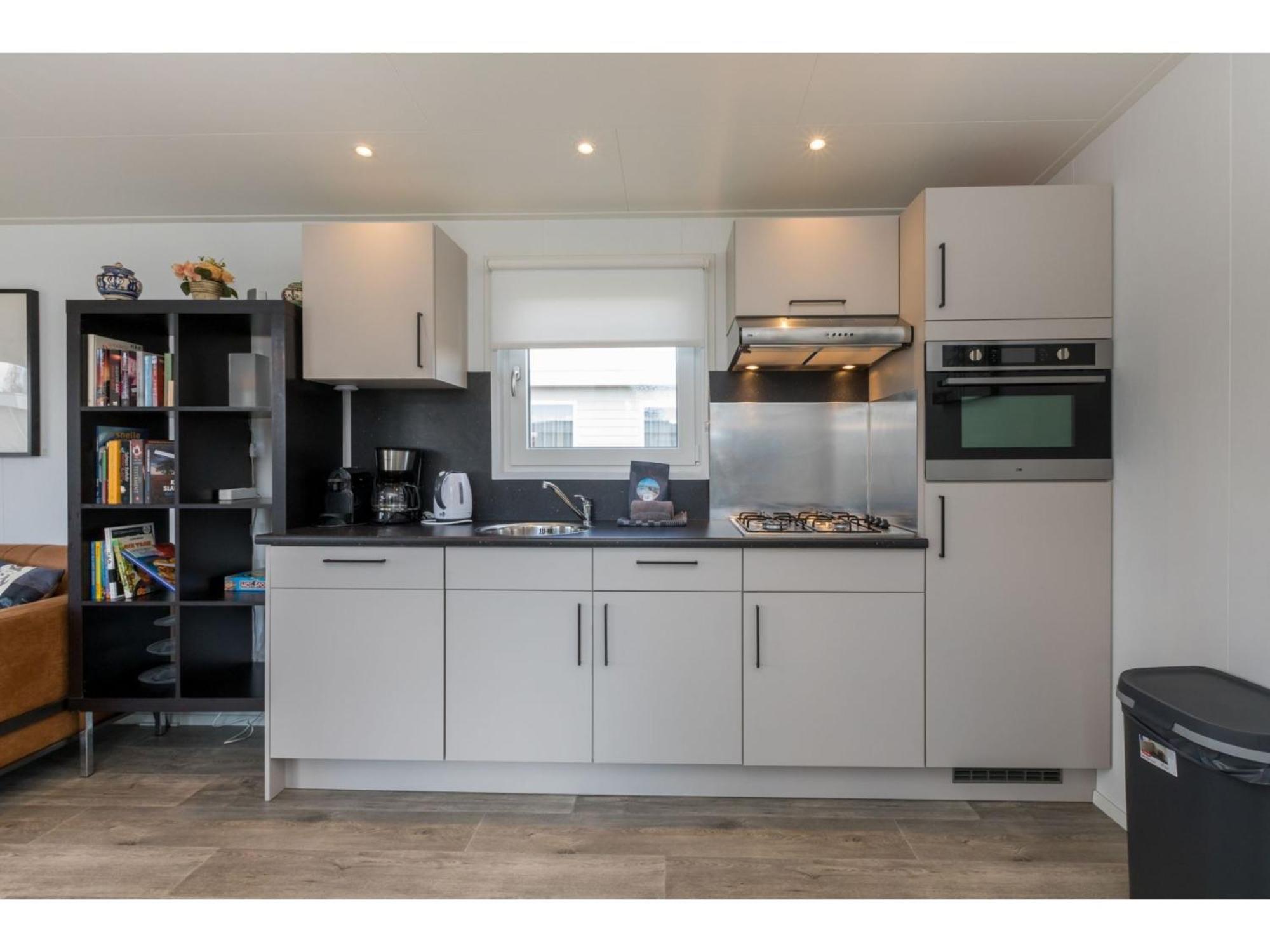 Brand New Chalets At 10 Minutes From The Oosterschelde Heinkenszand Exterior photo